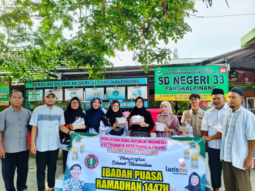 Wujudkan Kepedulian di Bulan Suci Ramadhan 1447 H, PGRI Kecamatan Rangkui dan Lazismu Wilayah Kepulauan Bangka Belitung Kolaborasi Bagikan Takjil Gratis